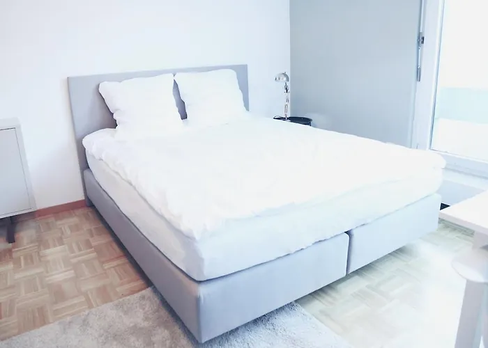 Fantastic In The Centre - Art 8 * زيورخ