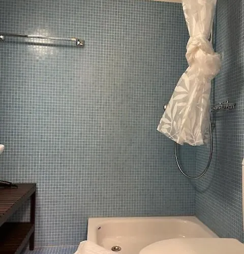 Fantastic In The Centre - Art 8 Apartment *